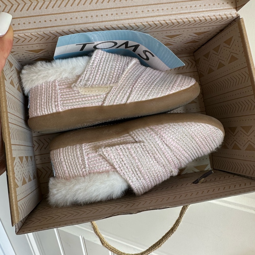 Toms